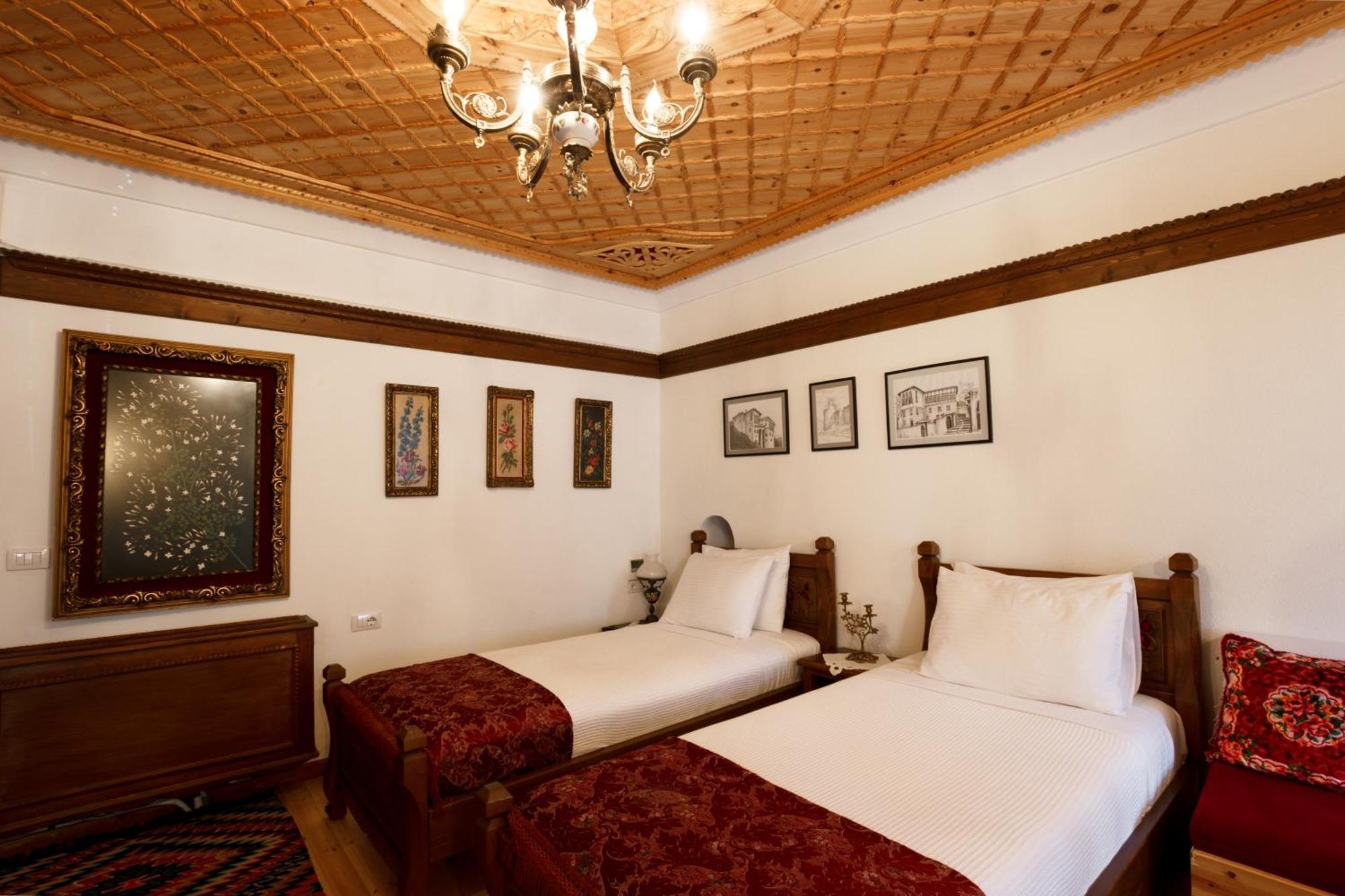 Boutique Hotel Musée Gjirokastër Exterior foto