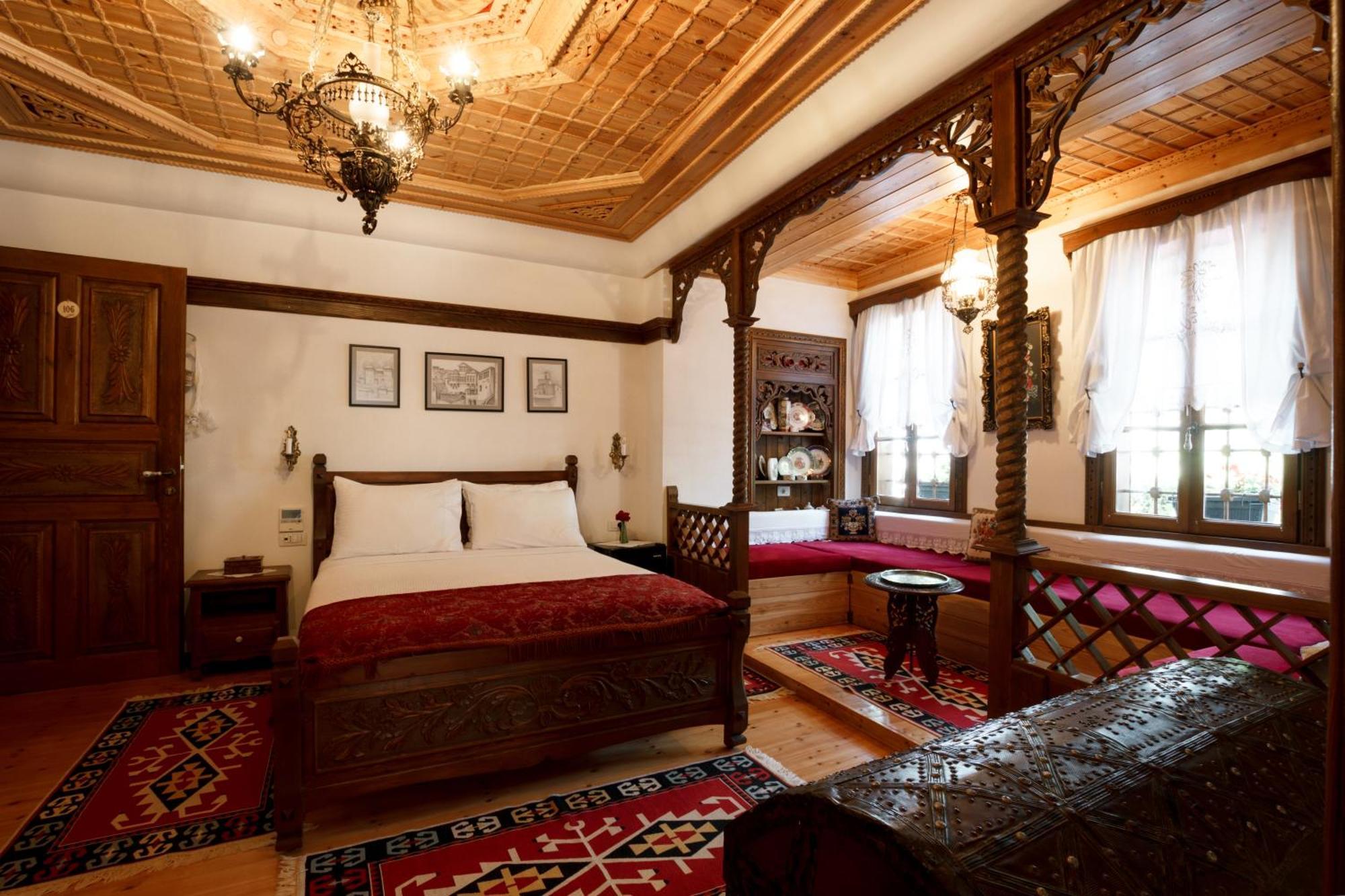 Boutique Hotel Musée Gjirokastër Exterior foto