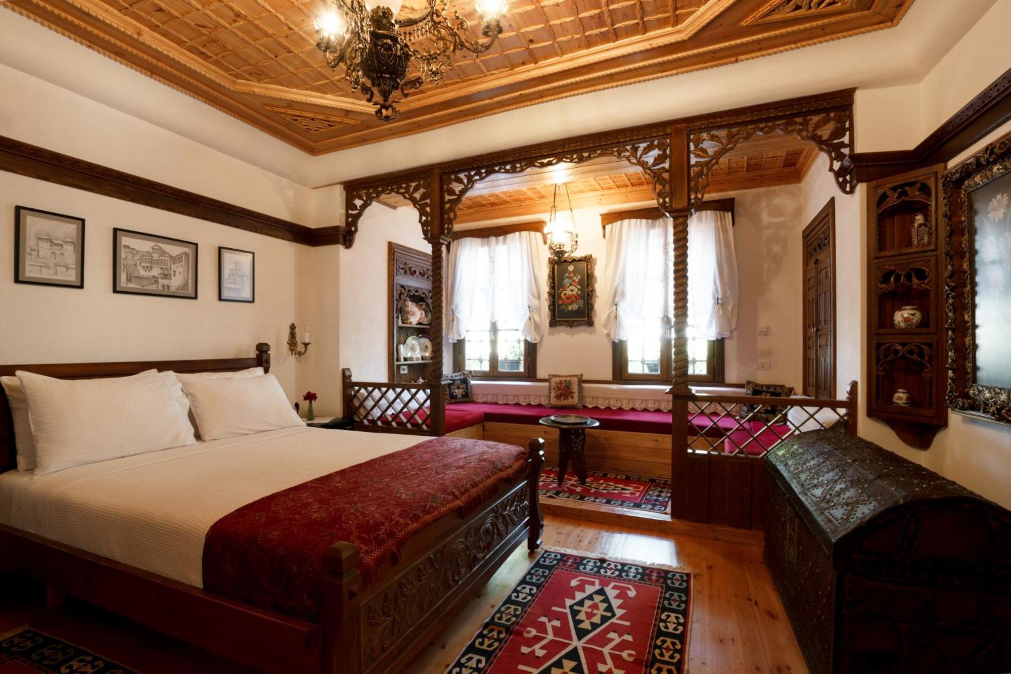 Boutique Hotel Musée Gjirokastër Exterior foto