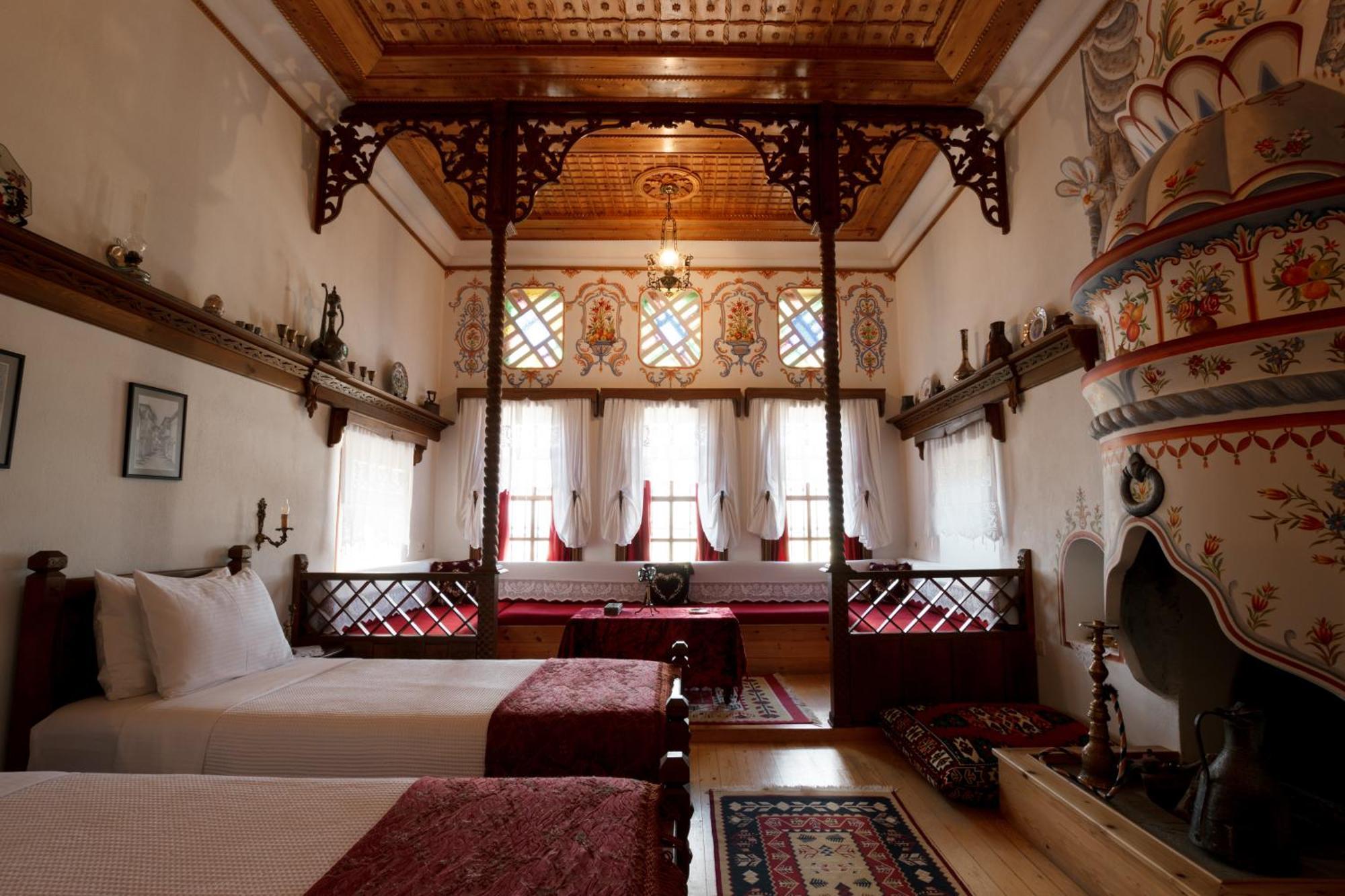 Boutique Hotel Musée Gjirokastër Exterior foto