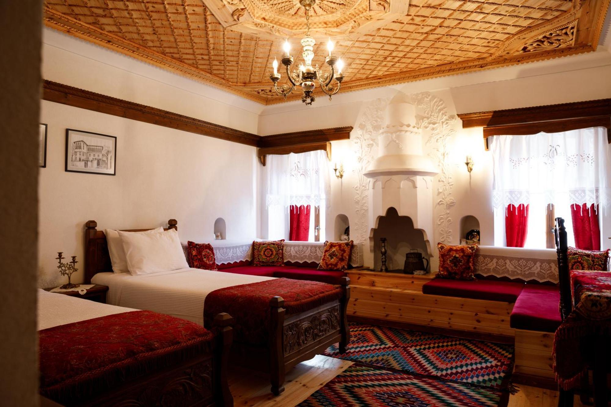 Boutique Hotel Musée Gjirokastër Exterior foto