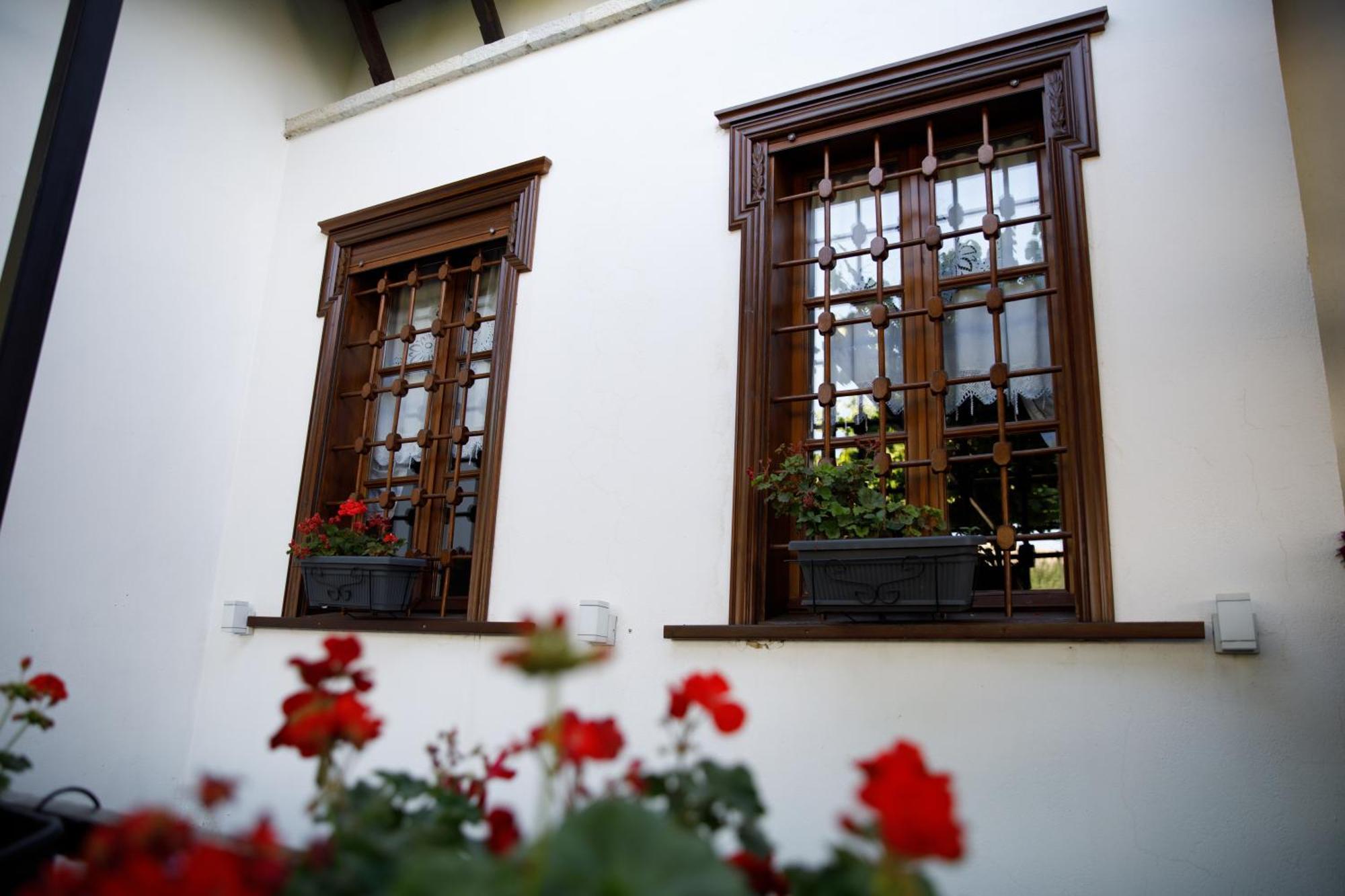 Boutique Hotel Musée Gjirokastër Exterior foto